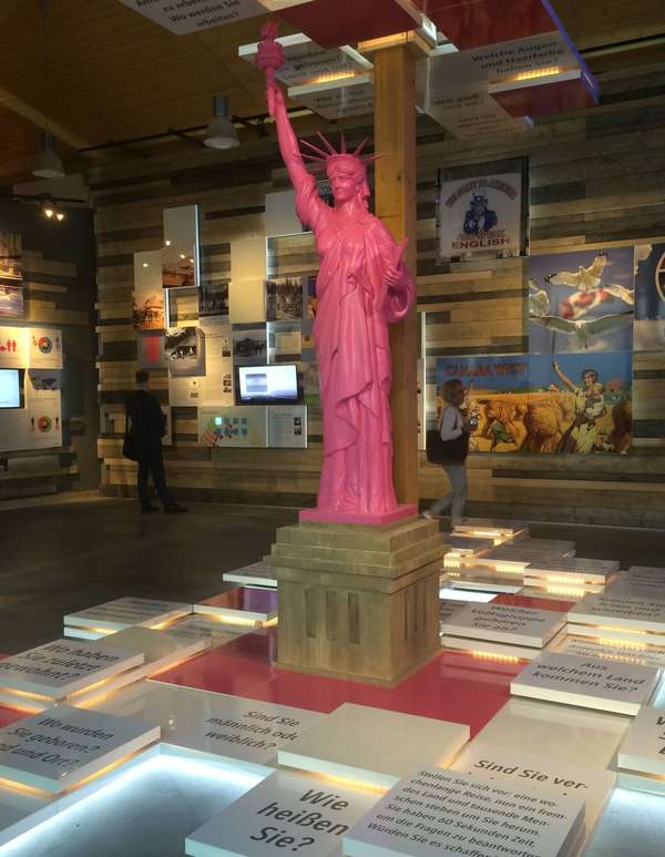 Photo of an exhibition of the Emigration Museum BallinStadt, Statue of Liberty in pink