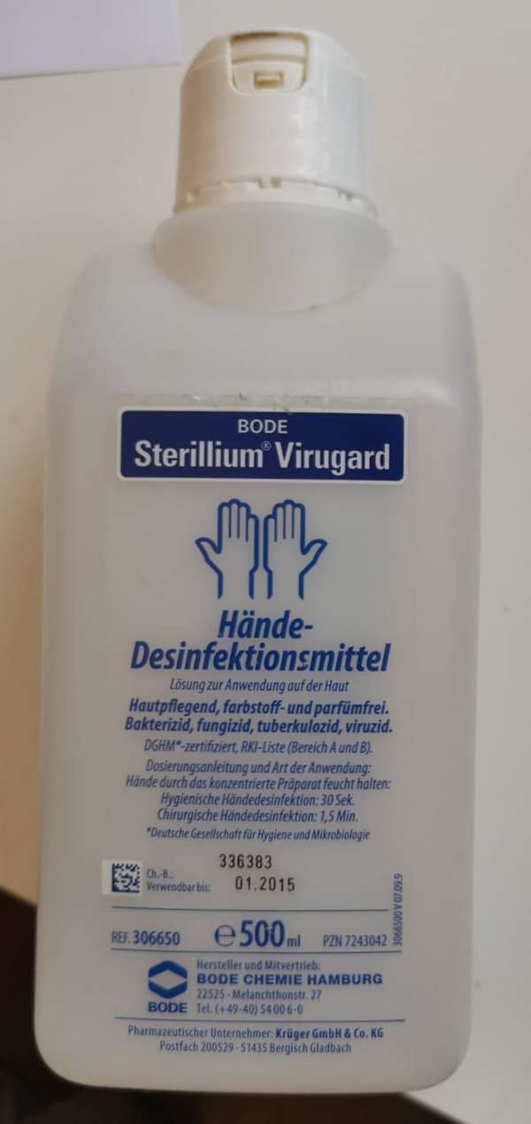 A 500 ml bottle of the hand disinfectant Sterillium® Viruguard by the BODE Chemie company from Hamburg.